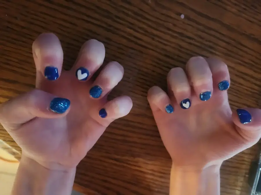 Handmade press-on nail set 4